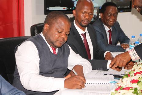 VC signs MoU with Makueni County Govt
