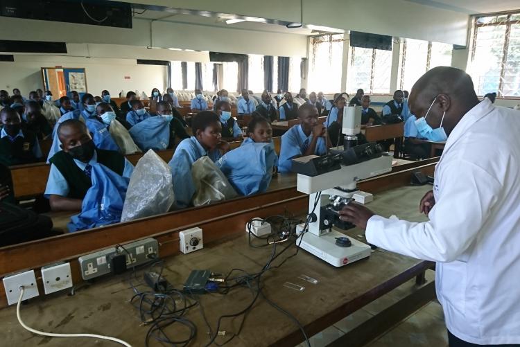 HIGH SCHOOL STUDENTS EDUCATIONAL TRIP ON CAREER DEVELOPMENT LECTURE AT THE MEDICAL PHYSIOLOGY LABORATORY