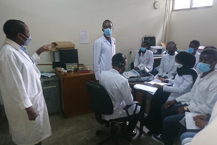 MEDICAL PHYSIOLOGY STUDENTS PERFORMS ELECTROCARDIOGRAM PRACTICAL IN THE MED. PHYSIOLOGY LABORATORY
