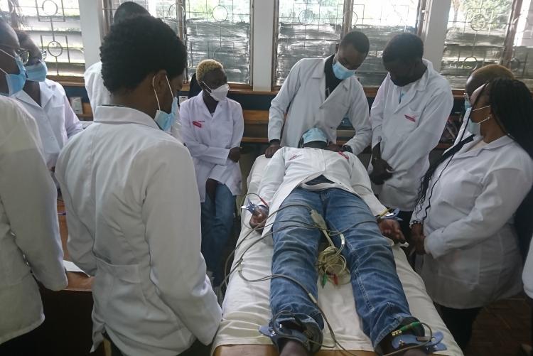 MEDICAL PHYSIOLOGY STUDENTS PERFORMS ELECTROCARDIOGRAM PRACTICAL IN THE MED. PHYSIOLOGY LABORATORY